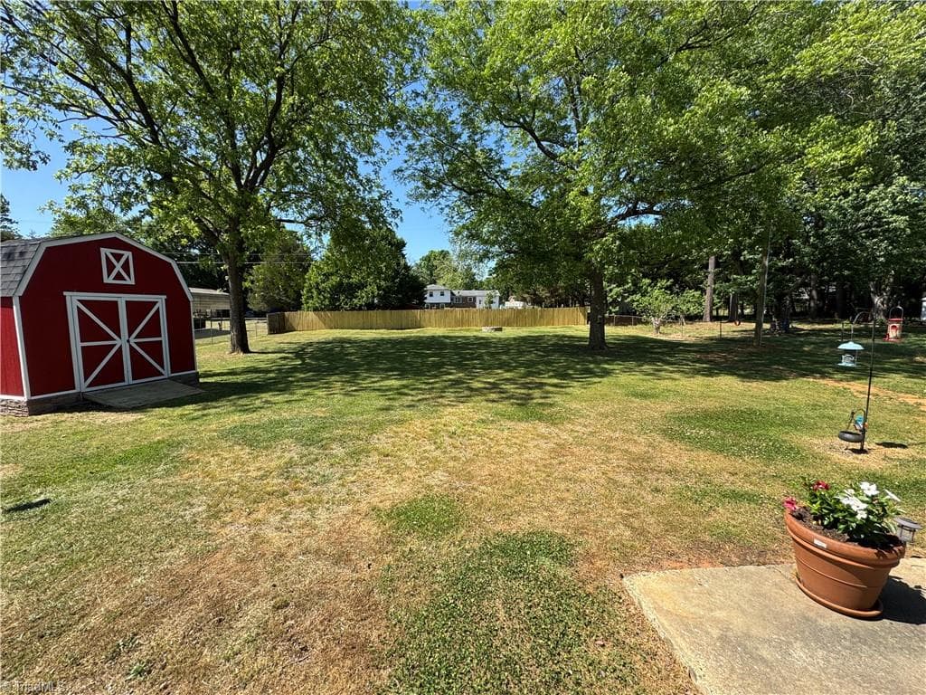 Stick/Site Built at 2436 Wickham Road, Kernersville NC 27284, photo 25 of 33