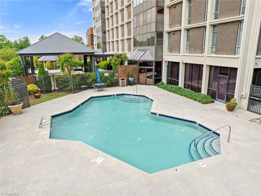 Stick/Site Built at 1101 Elm Street # 206, Greensboro NC 27401, photo 26 of 37