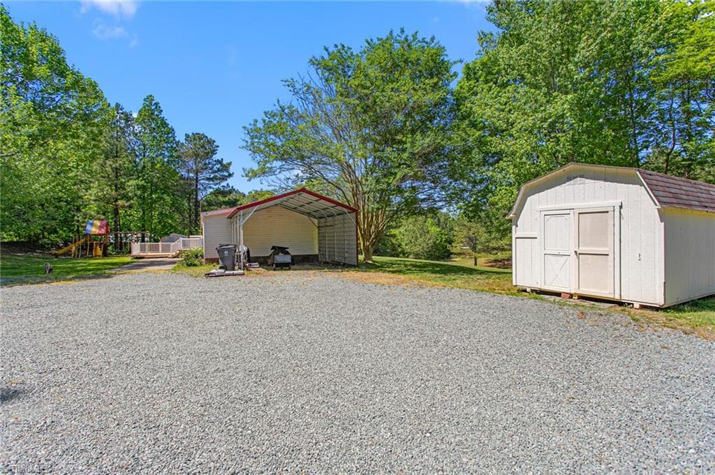 Manufactured Home at 6705 Beale Road, Snow Camp NC 27349, Snow Camp, photo 7 of 45