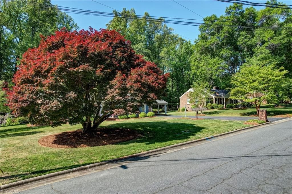 Stick/Site Built at 1019 Sherwood Drive, Reidsville NC 27320, photo 5 of 38