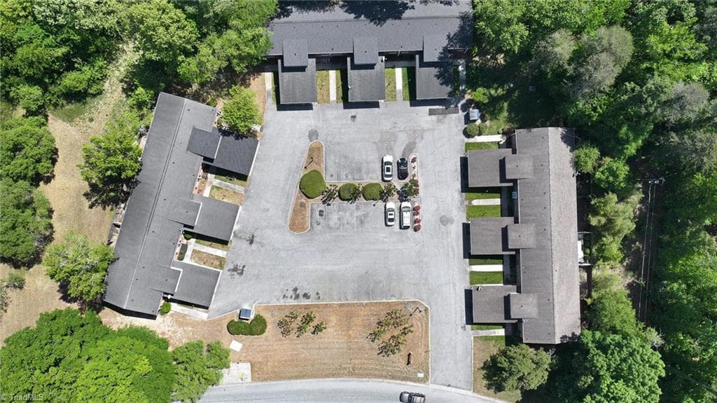 Stick/Site Built at 2214 Shadow Valley Road, High Point NC 27265, photo 46 of 50