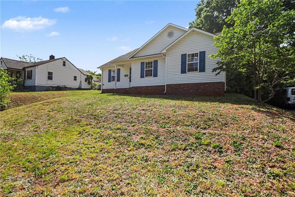 Stick/Site Built at 3130 S Main Street, Winston-Salem NC 27127, Winston-Salem, photo 4 of 27