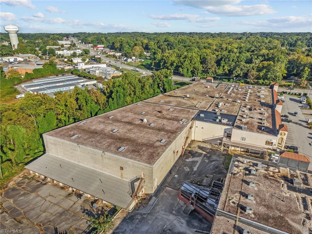 4929 W Market Street # 2000, Greensboro NC 27407