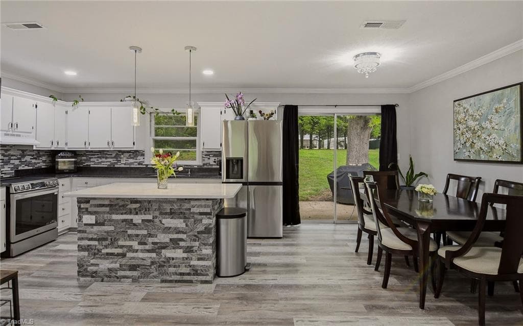Stick/Site Built at 104 Jacklyn Court, High Point NC 27265, photo 12 of 32