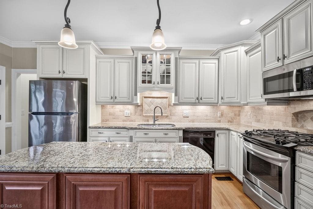 Stick/Site Built at 2700 Red Gate Court, Jamestown NC 27282, Jamestown, photo 11 of 49