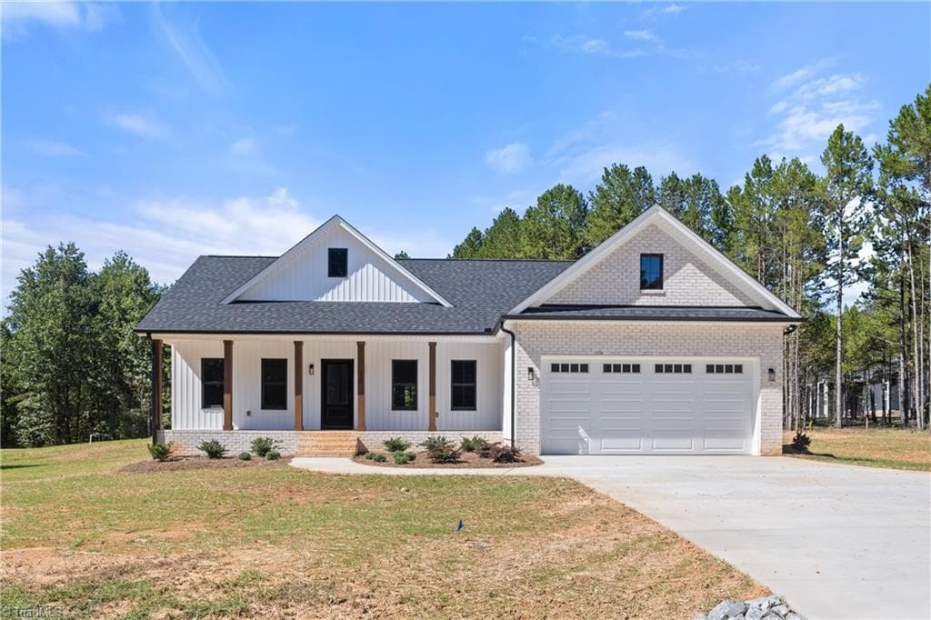 410 Potters Landing, Denton NC 27239
