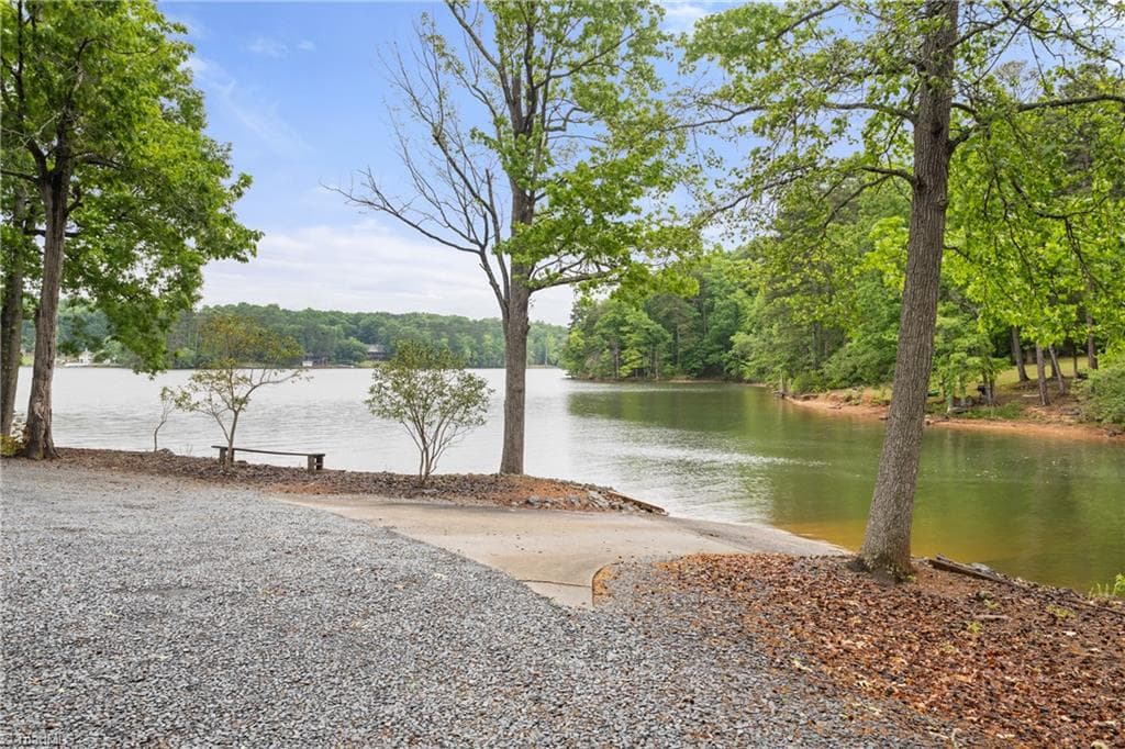 Stick/Site Built at 410 Potters Landing, Denton NC 27239, Denton, photo 38 of 46