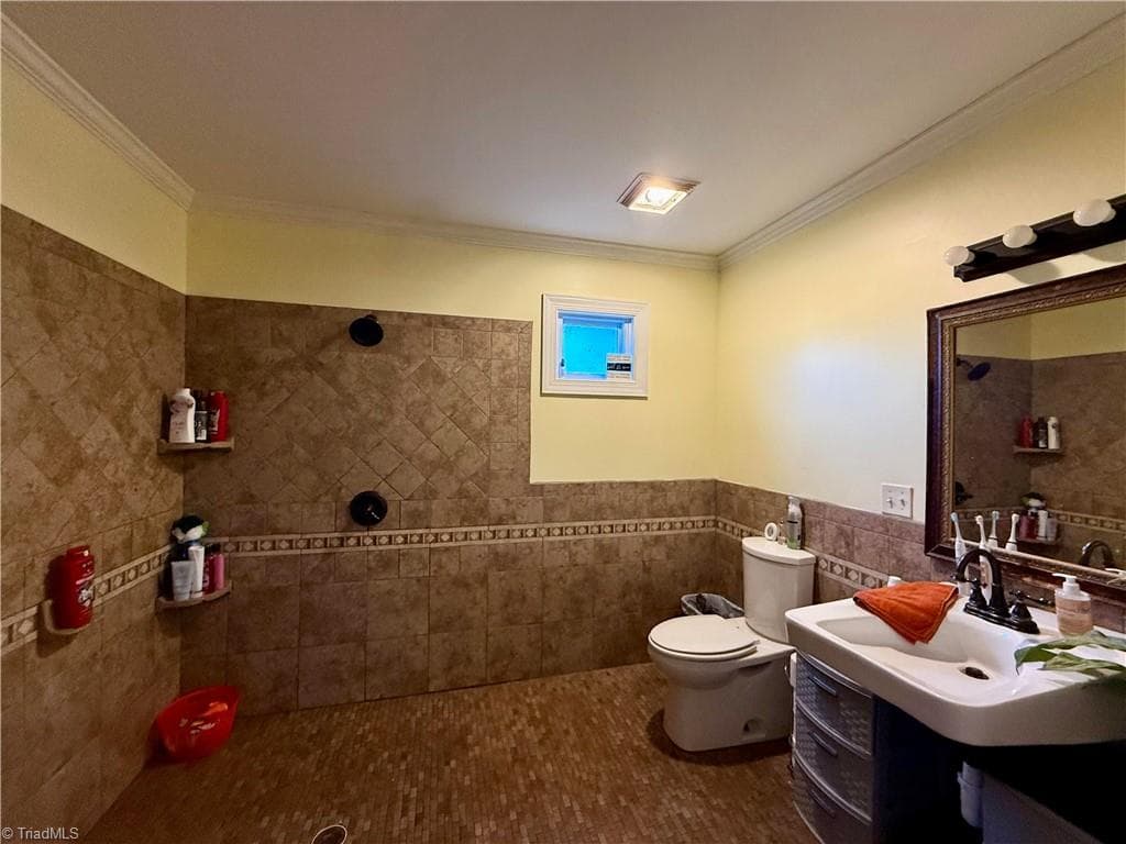 Stick/Site Built at 2230 Boone Trail, North Wilkesboro NC 28659, photo 8 of 26