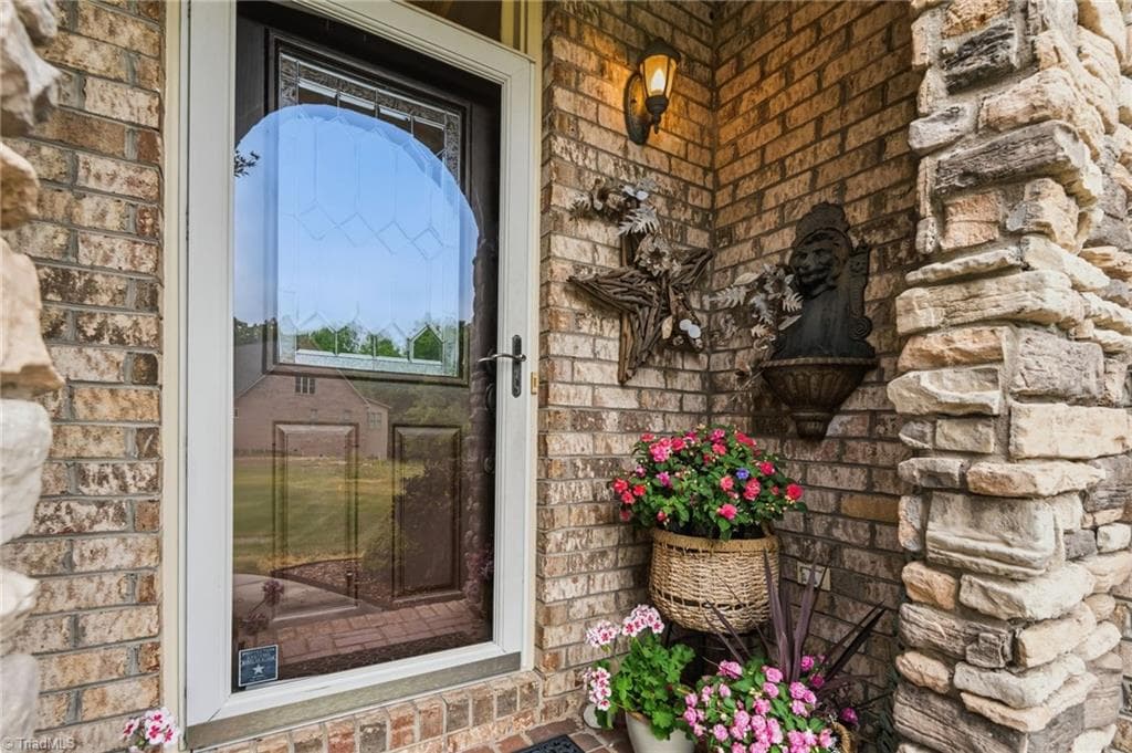 Stick/Site Built at 4221 Pennfield Way, High Point NC 27262, photo 2 of 41