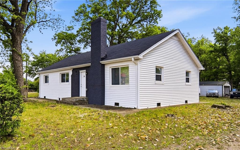 707 Martin Luther King Jr Boulevard, Lexington NC 27292