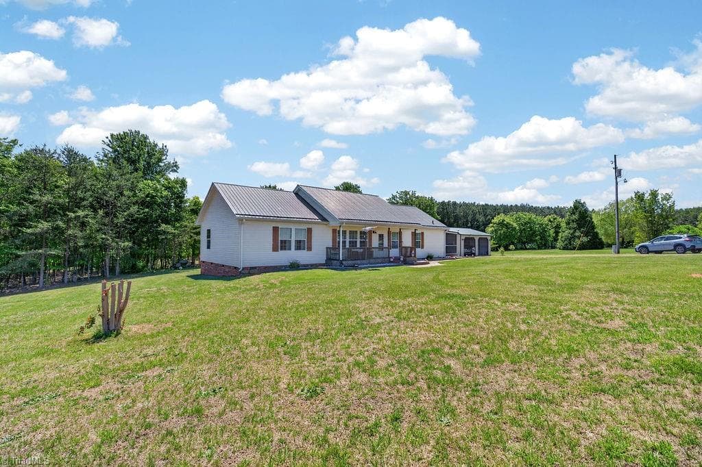 Modular at 135 Blueridge View Lane, Mount Airy NC 27030, Mount Airy, photo 99 of 100