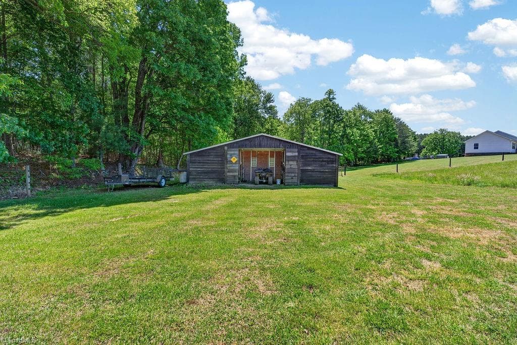 Modular at 135 Blueridge View Lane, Mount Airy NC 27030, Mount Airy, photo 79 of 100