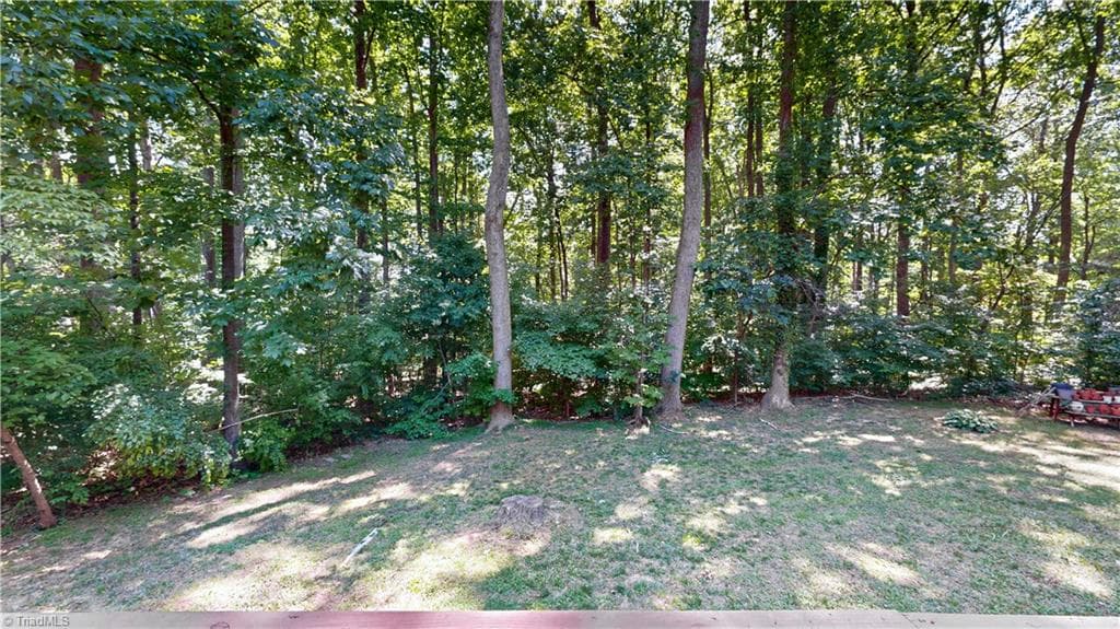 Stick/Site Built at 859 Lakeview Drive, Thomasville NC 27360, photo 8 of 39