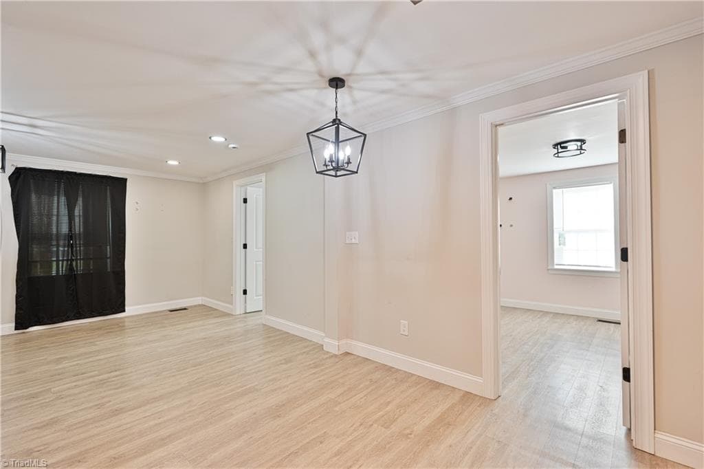 Stick/Site Built at 1511 Davis Avenue, High Point NC 27260, photo 7 of 41