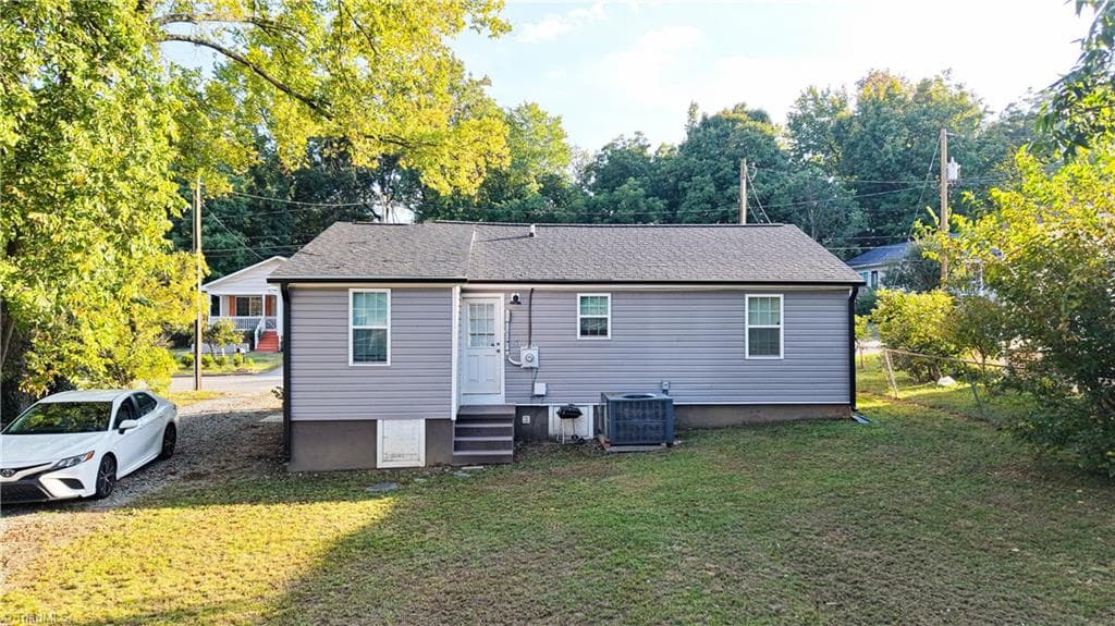 Stick/Site Built at 1511 Davis Avenue, High Point NC 27260, photo 36 of 41