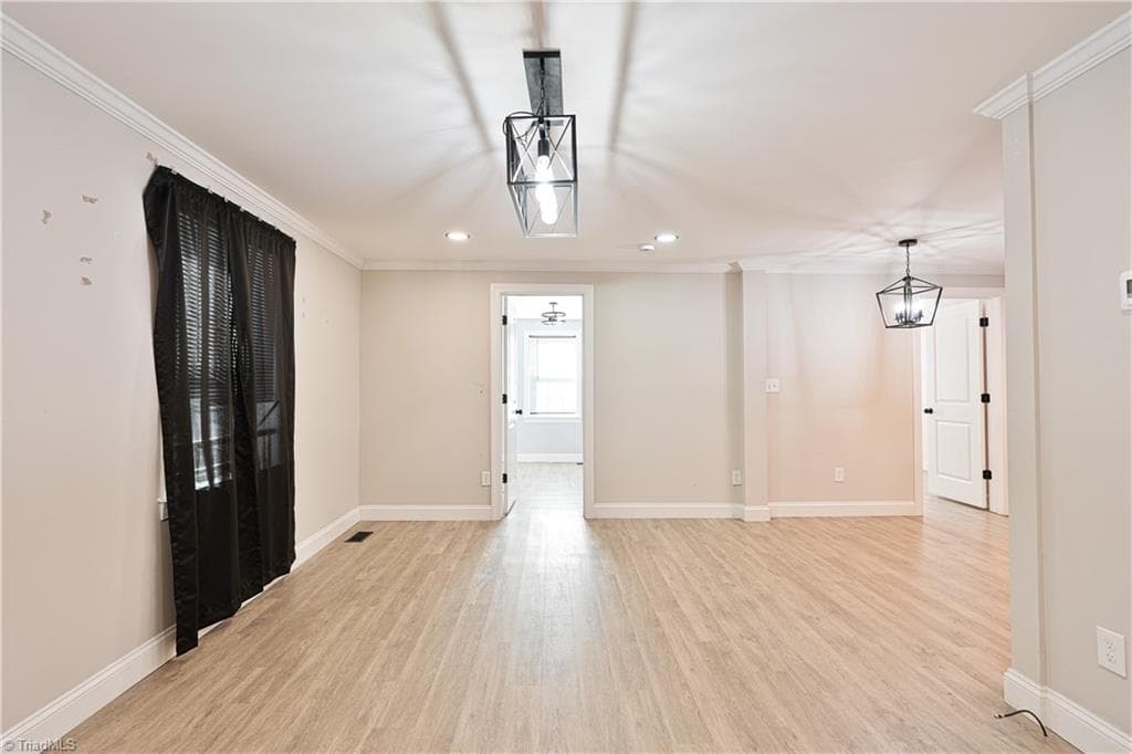 Stick/Site Built at 1511 Davis Avenue, High Point NC 27260, photo 9 of 41