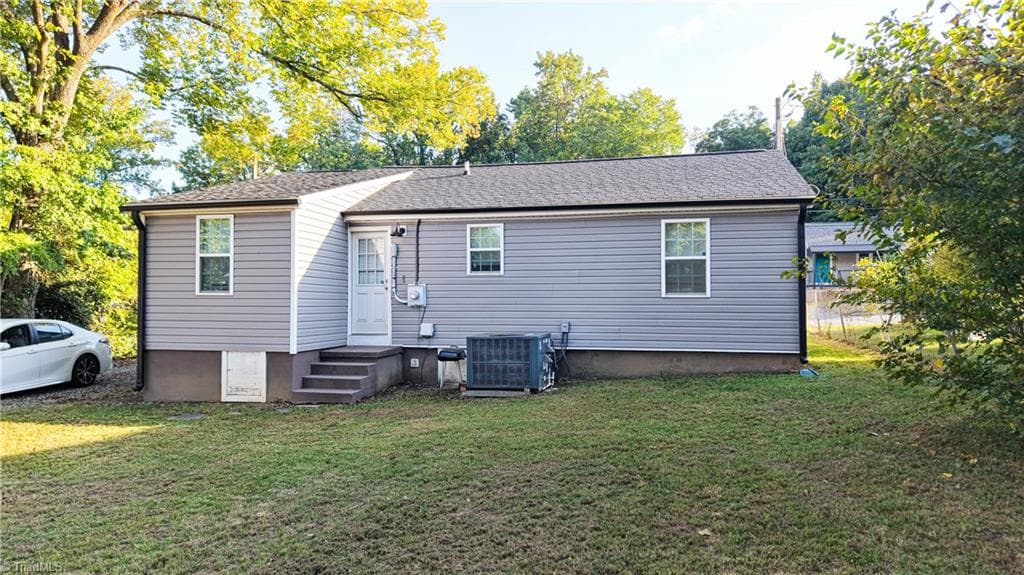 Stick/Site Built at 1511 Davis Avenue, High Point NC 27260, photo 34 of 41