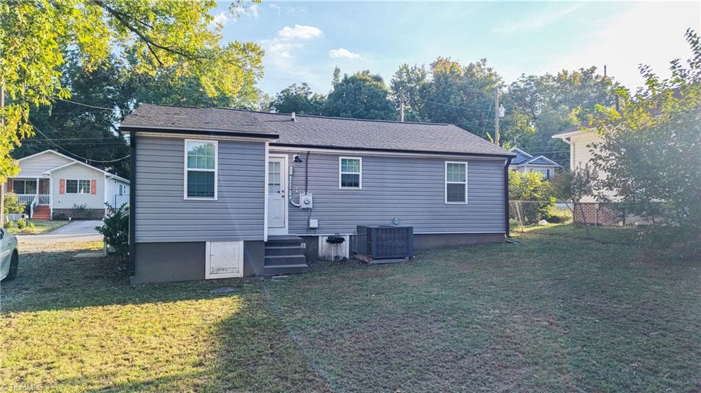 Stick/Site Built at 1511 Davis Avenue, High Point NC 27260, photo 35 of 41