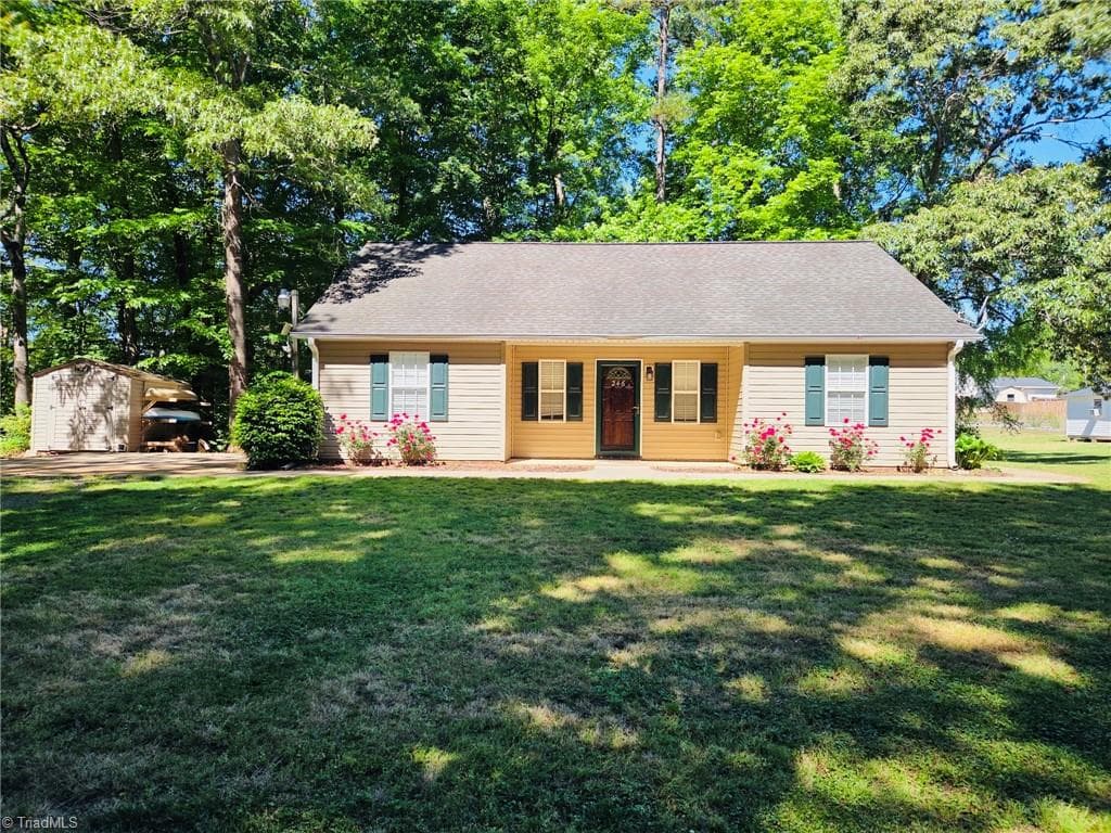 246 Eaglewood Lane, Winston-Salem NC 27127