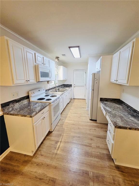 Stick/Site Built at 246 Eaglewood Lane, Winston-Salem NC 27127, Winston-Salem, photo 8 of 28