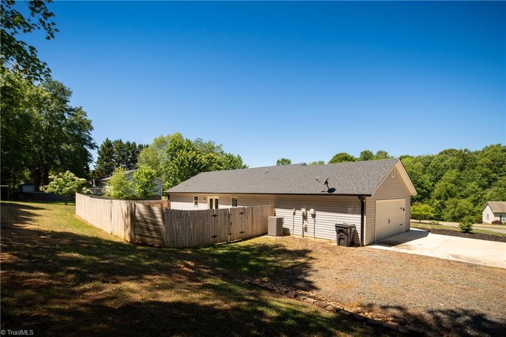 Stick/Site Built at 122 Fosstorall Road, King NC 27021, photo 26 of 32