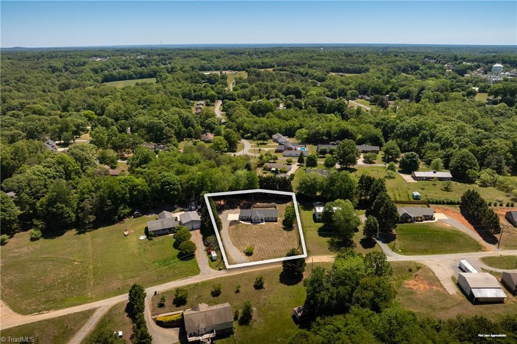Stick/Site Built at 122 Fosstorall Road, King NC 27021, photo 3 of 32