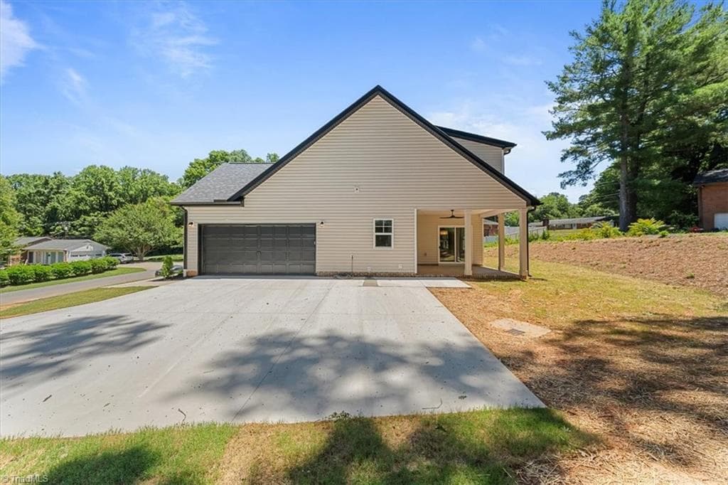 Stick/Site Built at 2410 Sedalia Drive, Clemmons NC 27012, photo 37 of 41