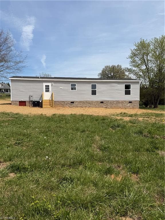 Manufactured Home at 432 Pratt Road, Dobson NC 27017, Dobson, photo 3 of 32