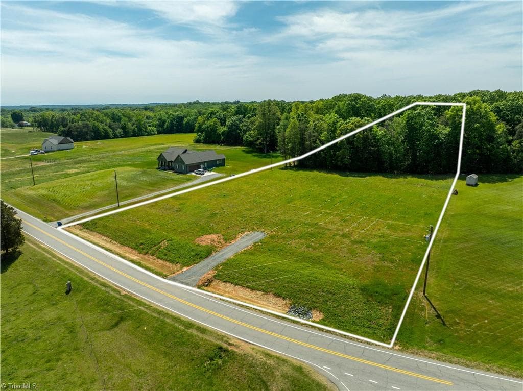 Single Family Residence at 1754 Crutchfield Road, Reidsville NC 27320, Reidsville, photo 13 of 56