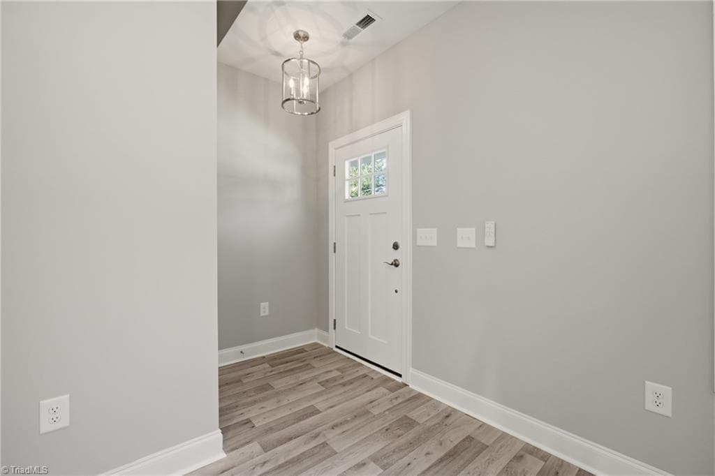 Stick/Site Built at 4568 Wallburg Road, Winston-Salem NC 27107, Winston-Salem, photo 7 of 41