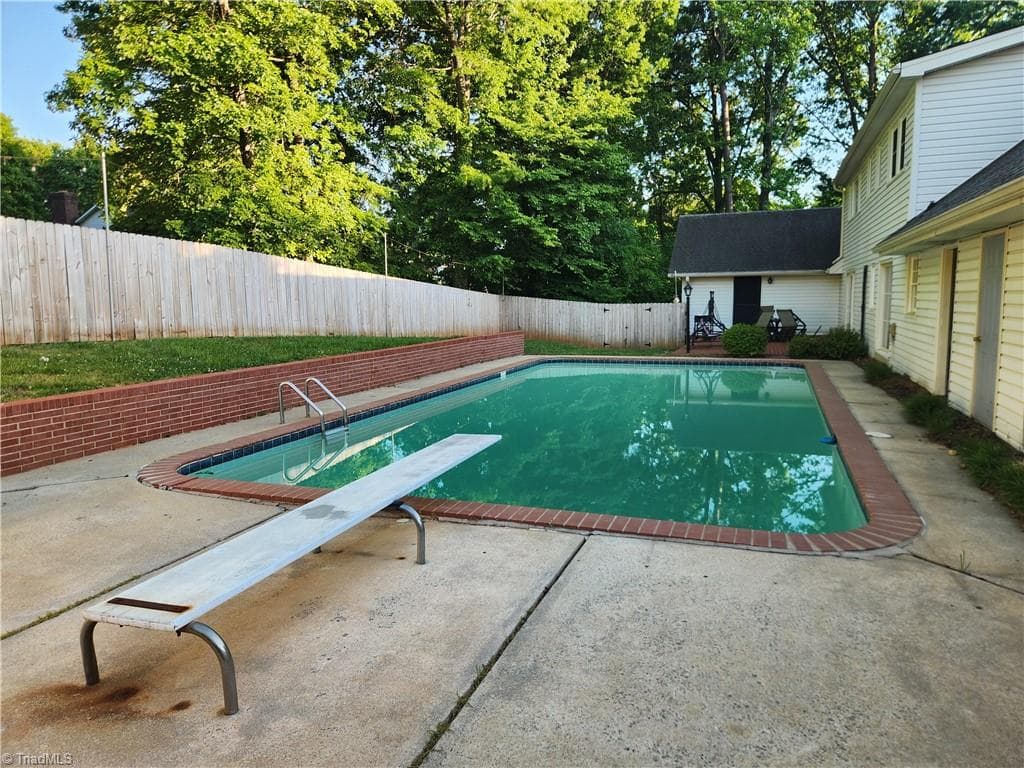 Stick/Site Built at 101 S 8th Avenue, Mayodan NC 27027, Mayodan, photo 5 of 34