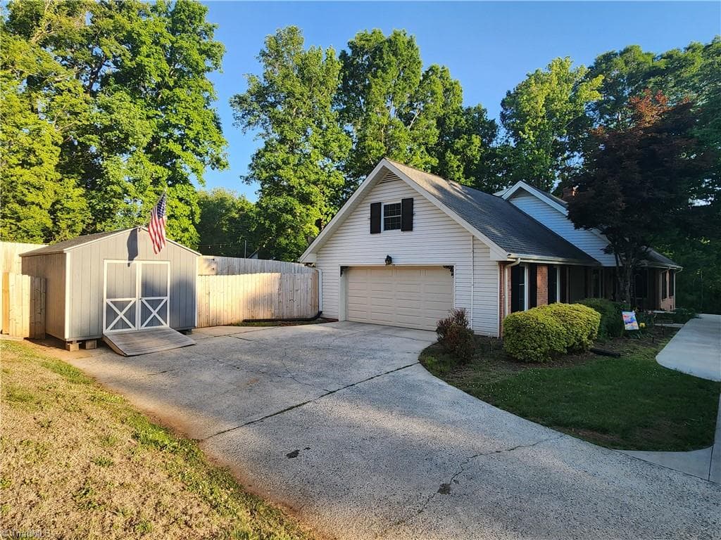 Stick/Site Built at 101 S 8th Avenue, Mayodan NC 27027, Mayodan, photo 8 of 34