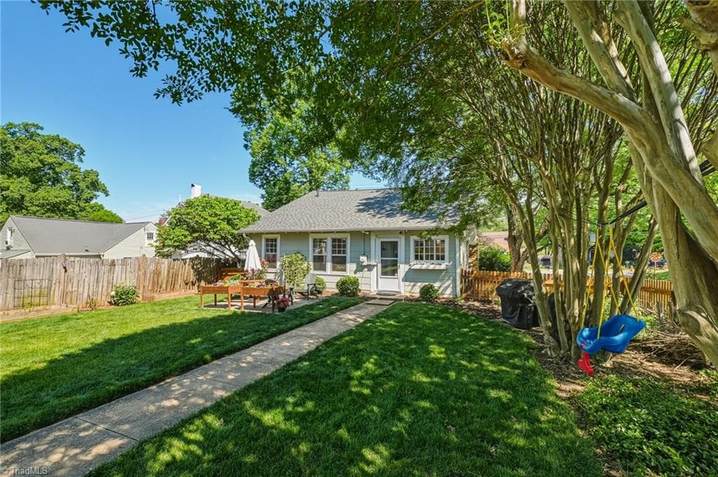 Stick/Site Built at 1201 S Hawthorne Road, Winston-Salem NC 27103, Winston-Salem, photo 25 of 29