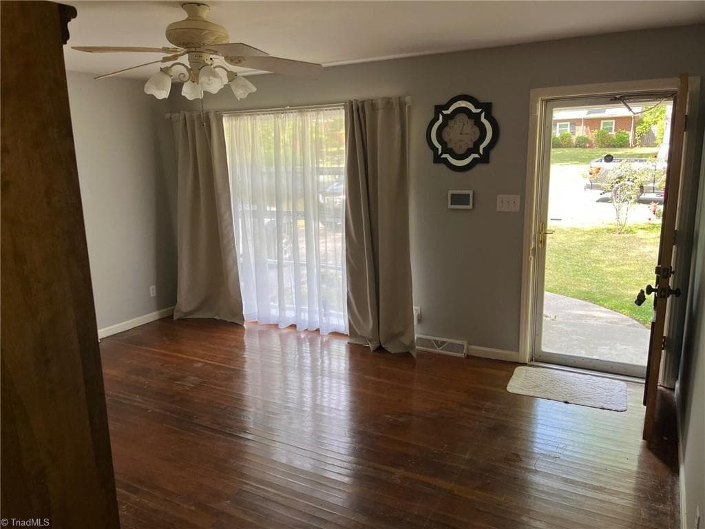 Stick/Site Built at 3911 Raintree Drive, Greensboro NC 27407, photo 9 of 10