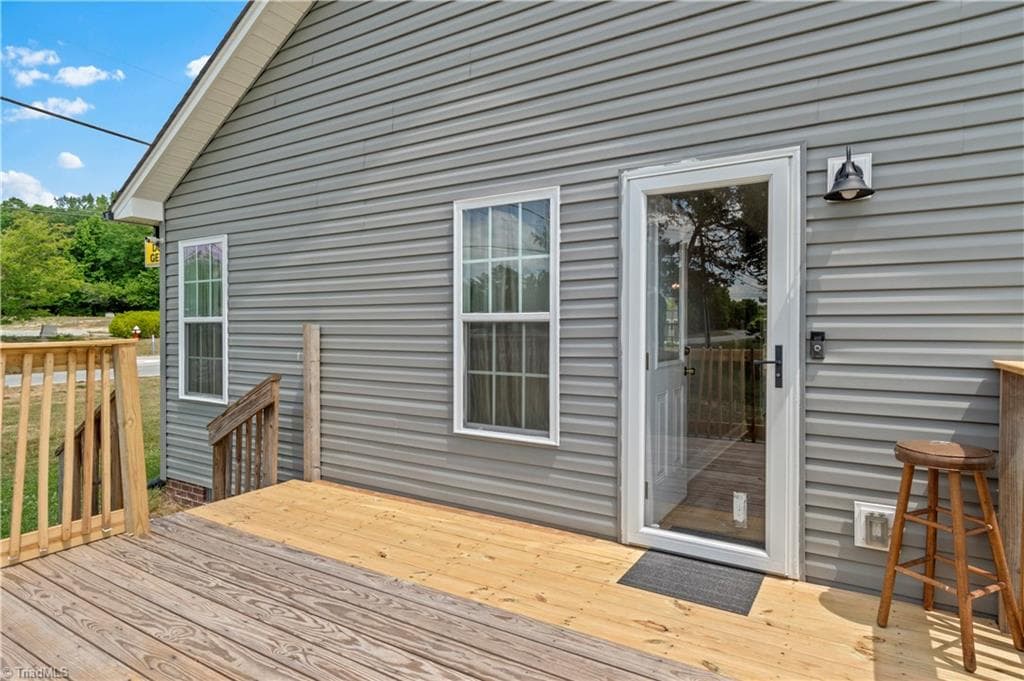 Stick/Site Built at 100 Hillside Drive, Thomasville NC 27360, photo 23 of 27