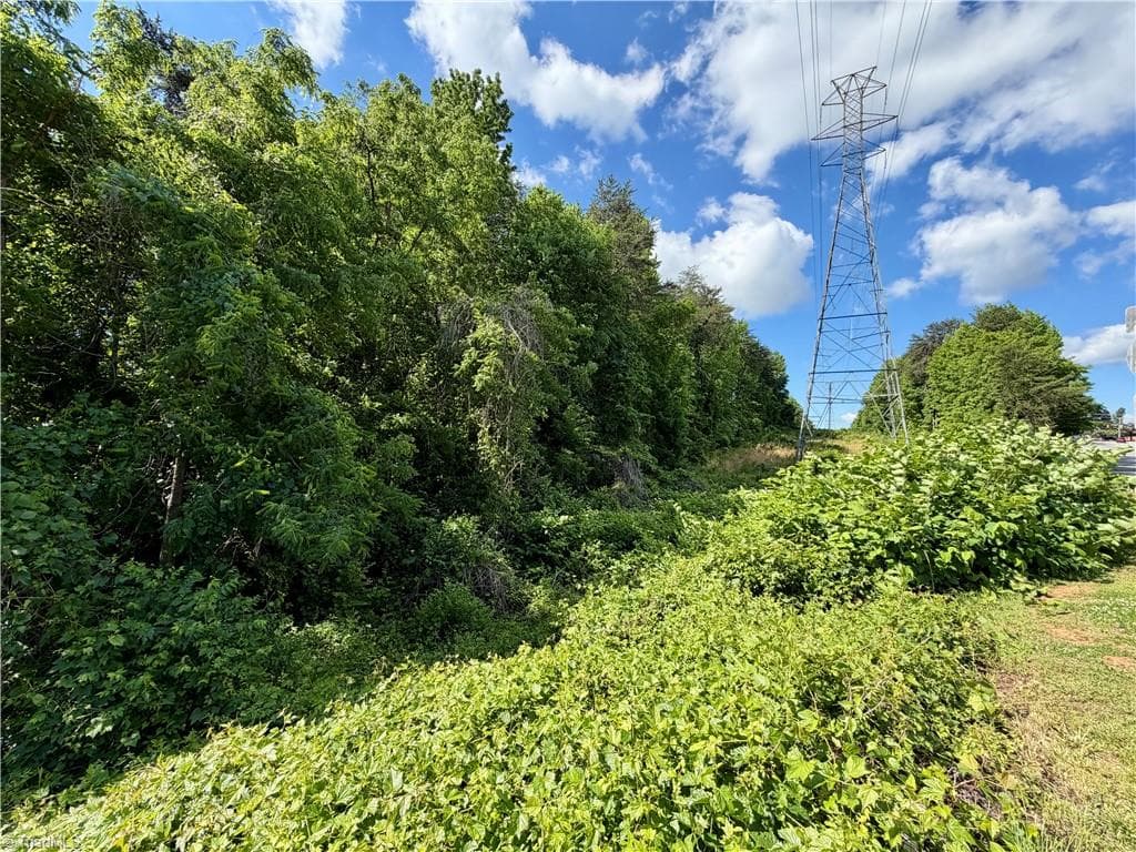 Industrial at 2320 E Green Drive, High Point NC 27260, High Point, photo 13 of 32