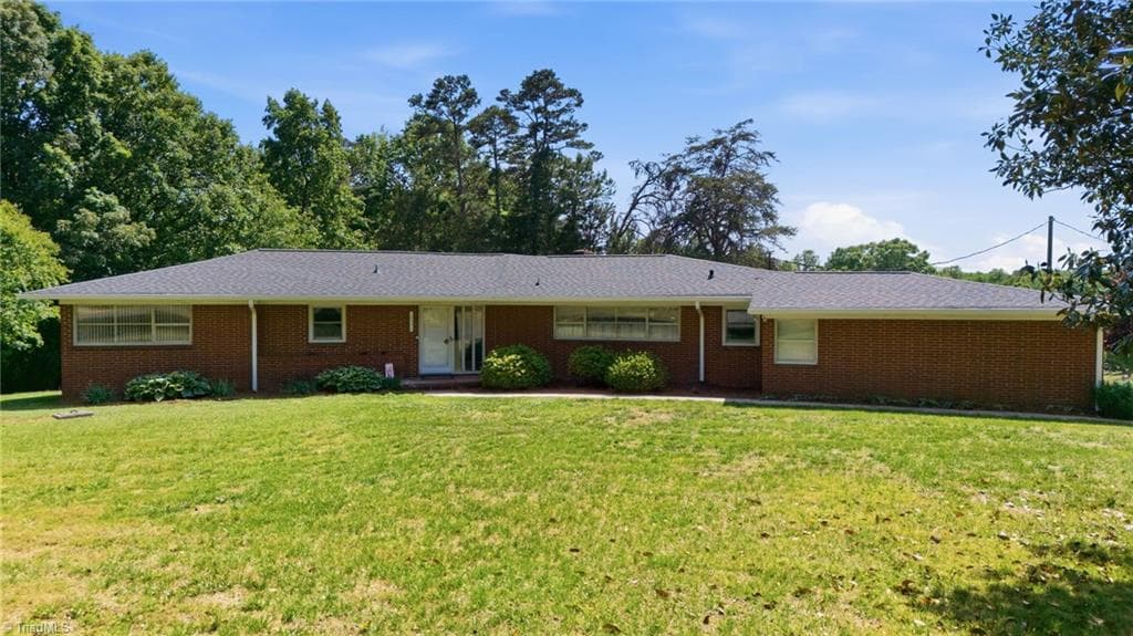 Stick/Site Built at 12577 Old US Highway 52, Winston-Salem NC 27107, Winston-Salem, photo 2 of 38