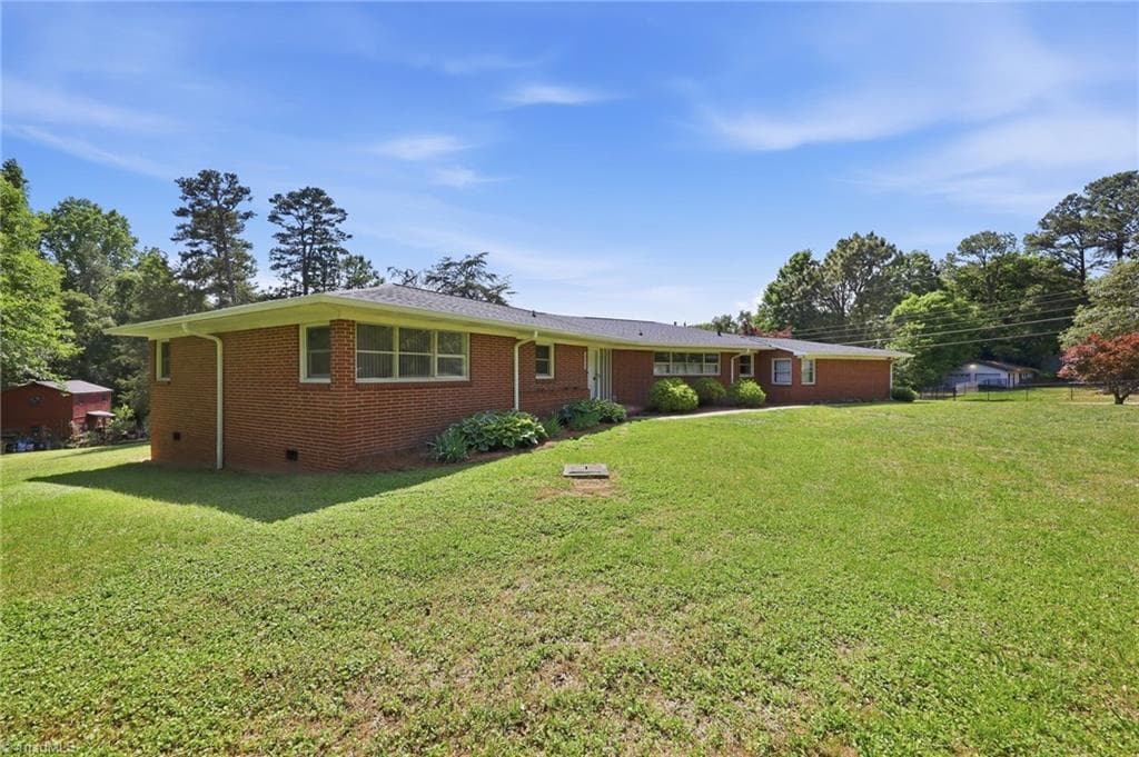 Stick/Site Built at 12577 Old US Highway 52, Winston-Salem NC 27107, Winston-Salem, photo 3 of 38