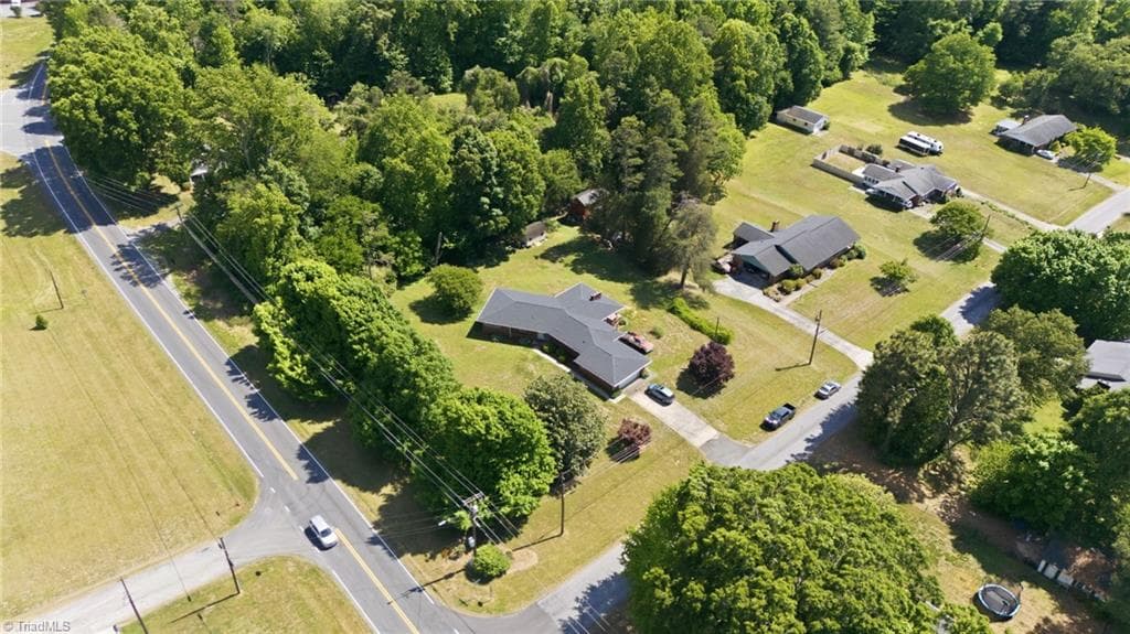 Stick/Site Built at 12577 Old US Highway 52, Winston-Salem NC 27107, Winston-Salem, photo 5 of 38