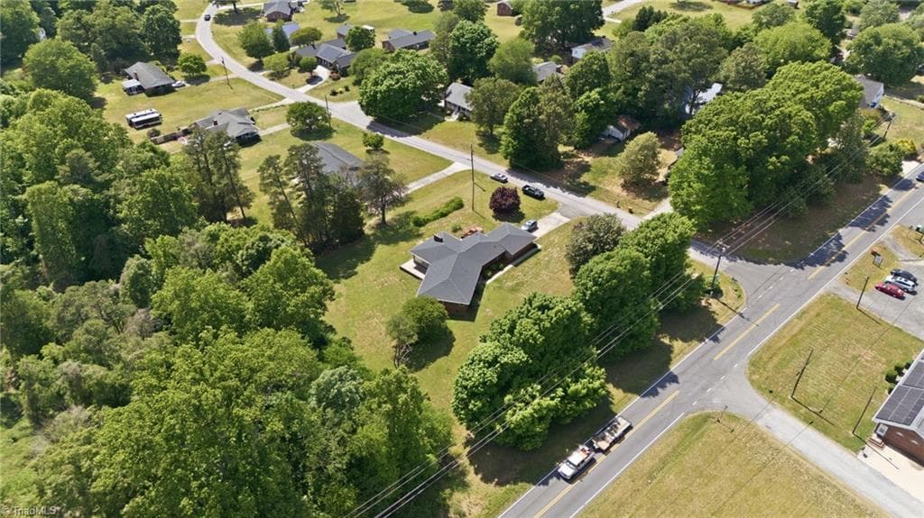 Stick/Site Built at 12577 Old US Highway 52, Winston-Salem NC 27107, Winston-Salem, photo 9 of 38