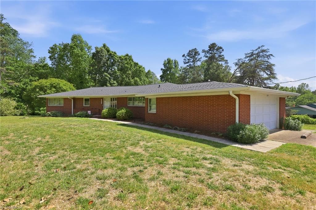 Stick/Site Built at 12577 Old US Highway 52, Winston-Salem NC 27107, Winston-Salem, photo 8 of 38