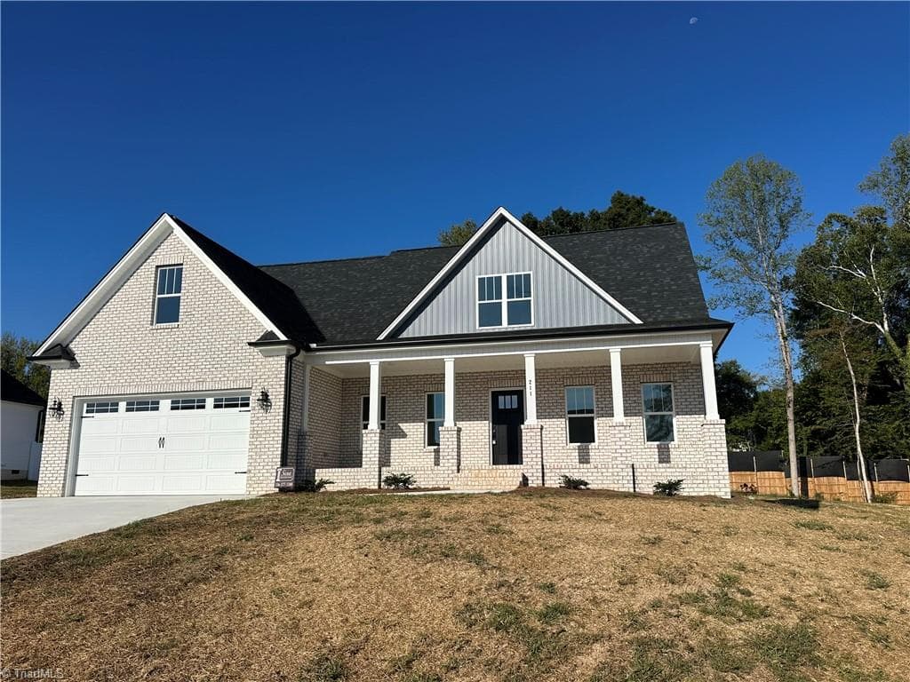 211 Cool Run, Lexington NC 27295