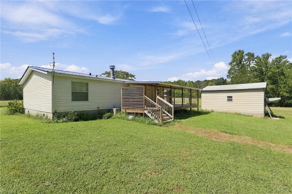 Manufactured Home at 4790 Waynick Meadow Road, Asheboro NC 27205, photo 33 of 50