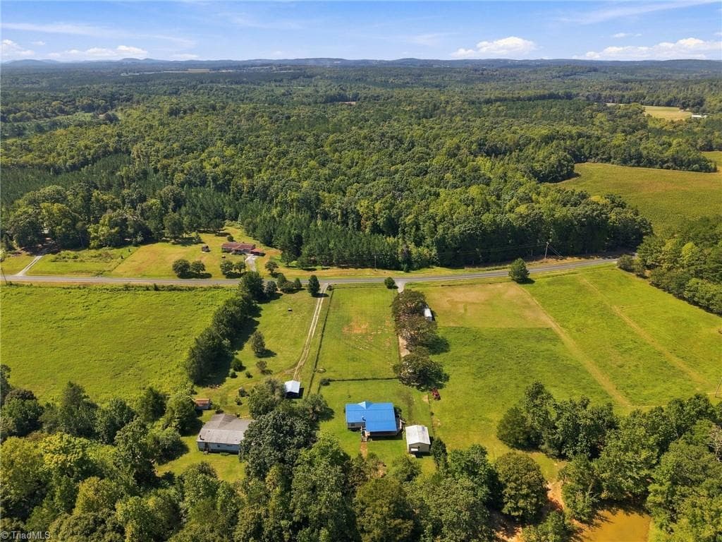 Manufactured Home at 4790 Waynick Meadow Road, Asheboro NC 27205, photo 41 of 50