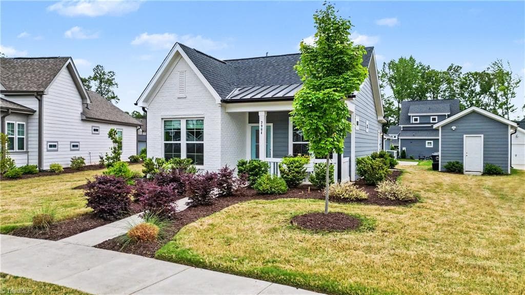 Stick/Site Built at 3904 Lundin Drive, Greensboro NC 27407, photo 5 of 28