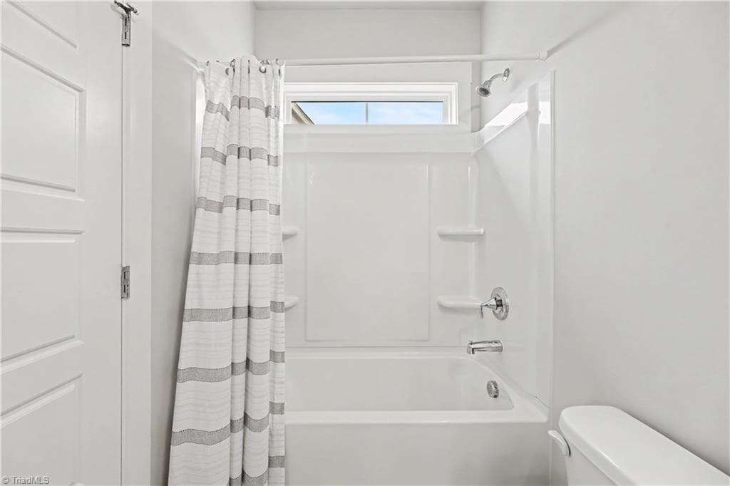Stick/Site Built at 3904 Lundin Drive, Greensboro NC 27407, photo 15 of 28