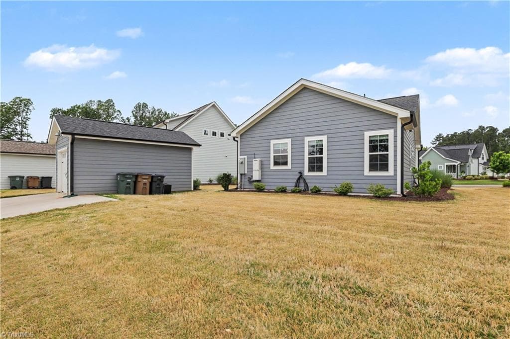 Stick/Site Built at 3904 Lundin Drive, Greensboro NC 27407, photo 25 of 28