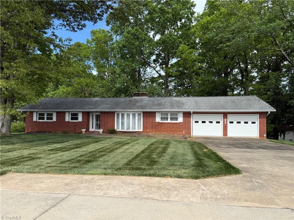Stick/Site Built at 1696 Sparta Road, North Wilkesboro NC 28659, photo 2 of 15