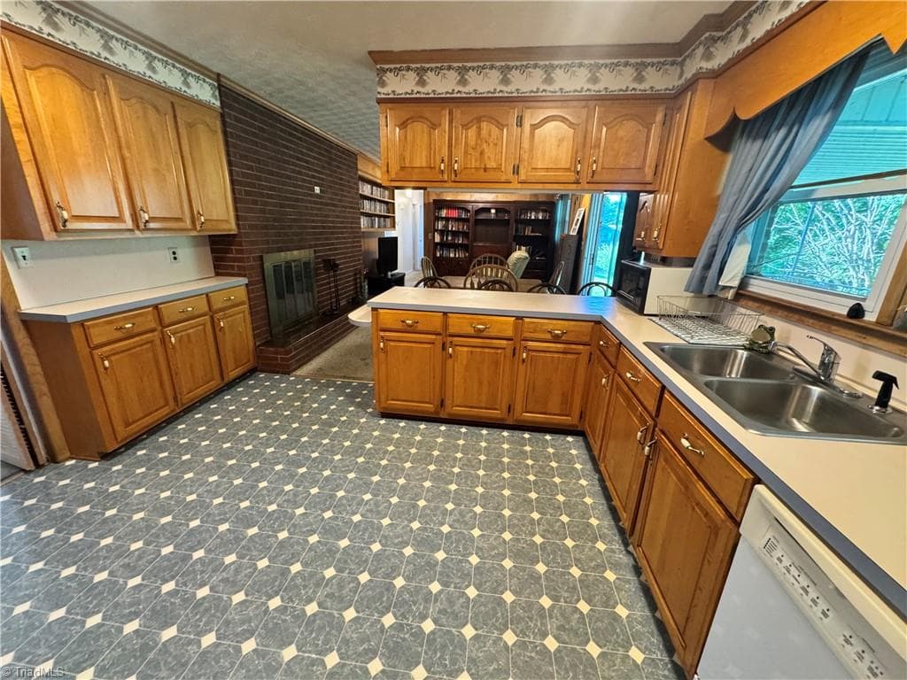 Stick/Site Built at 1696 Sparta Road, North Wilkesboro NC 28659, photo 5 of 15