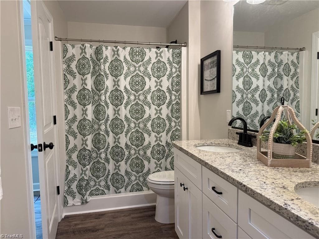 Stick/Site Built at 226 Holland Lane, Thomasville NC 27360, photo 10 of 16